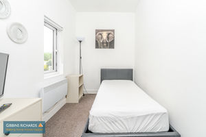 Bedroom- click for photo gallery